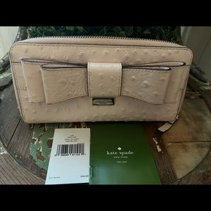 Kate Spade wallet with bow